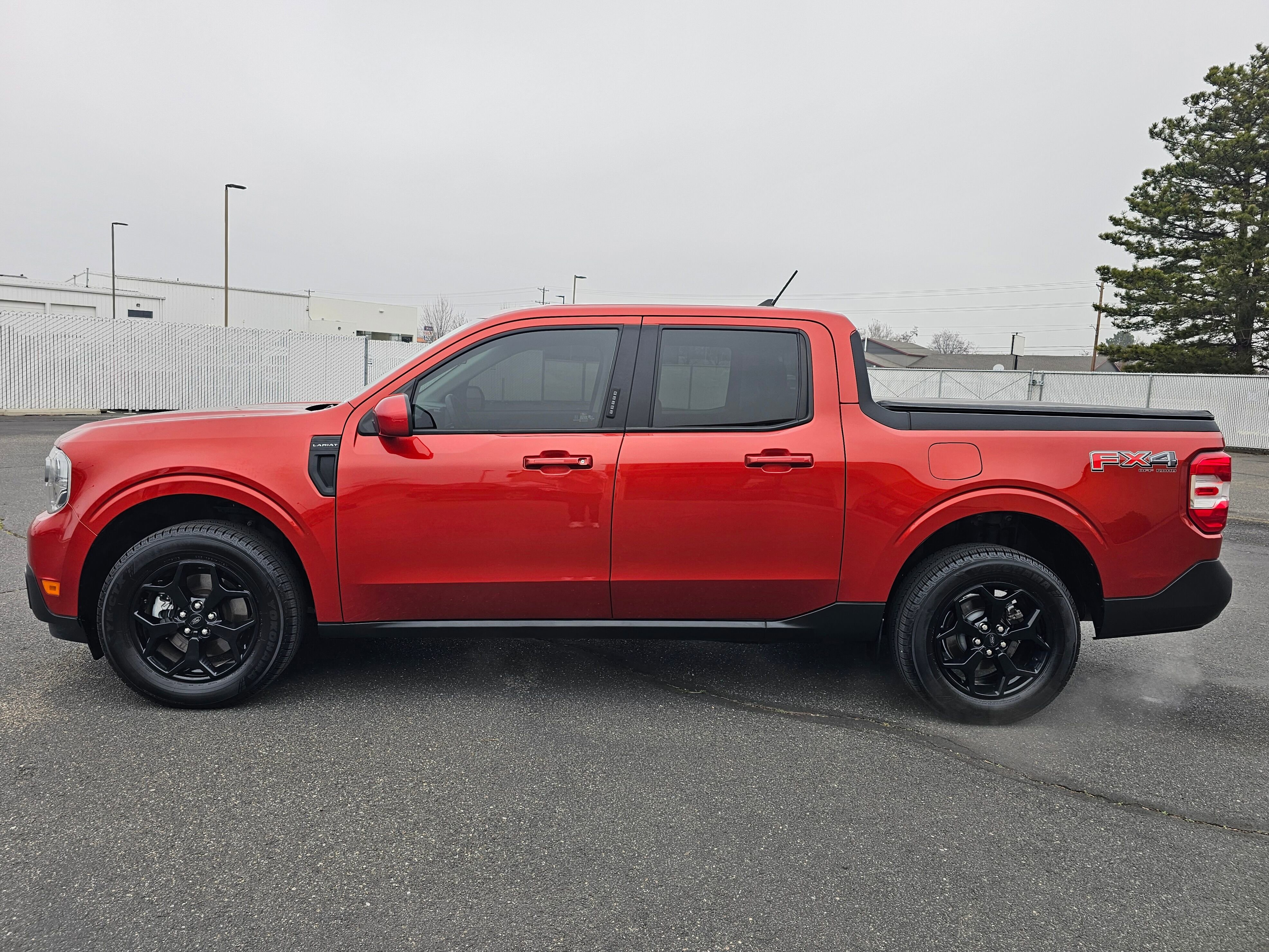 Used 2022 Ford Maverick Lariat w/ Lariat Luxury Package image 34