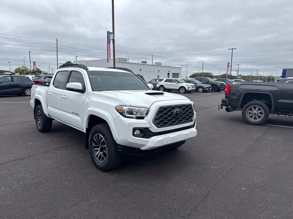 Used 2023 Toyota Tacoma TRD Sport w/ Technology Package AWD/4WD image 1