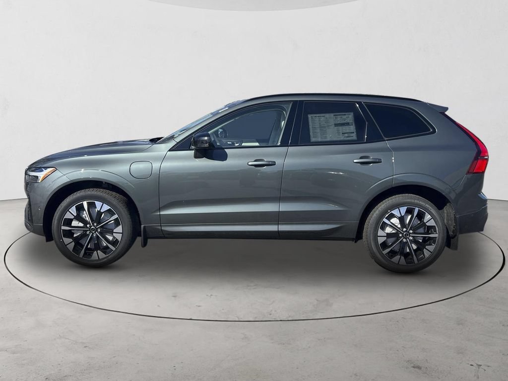 New 2026 Volvo XC60 T8 Ultra w/ Protection Package Premier AWD/4WD image 2