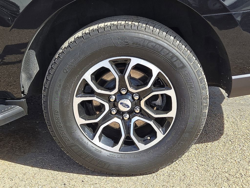 Used 2024 Ford Expedition XLT image 10