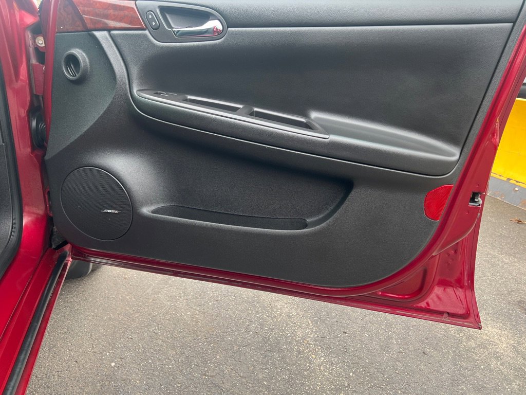 Used 2008 Chevrolet Impala LT image 10