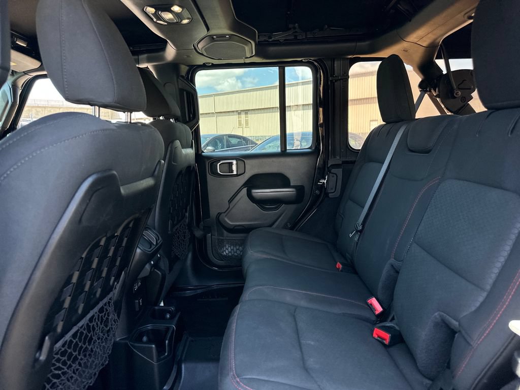 Used 2021 Jeep Wrangler Unlimited Rubicon AWD/4WD image 14
