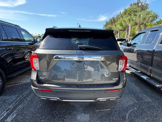 Certified 2020 Ford Explorer XLT w/ Equipment Group 202A RWD image 7