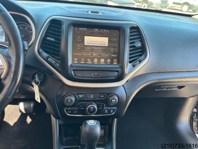 Used 2014 Jeep Cherokee Latitude FWD image 21