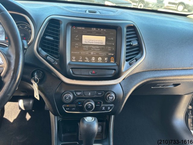 Used 2014 Jeep Cherokee Latitude image 21