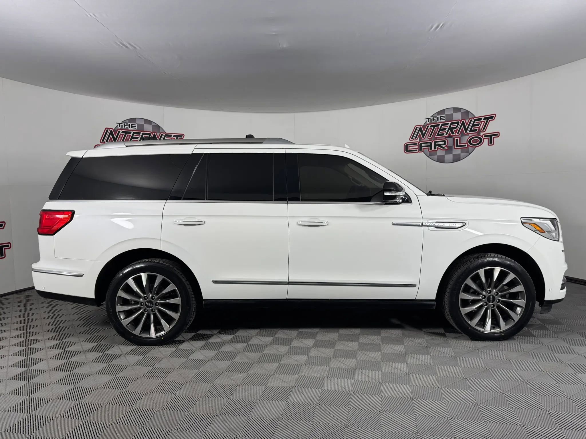 Used 2021 Lincoln Navigator Reserve w/ Luxury Package image 8