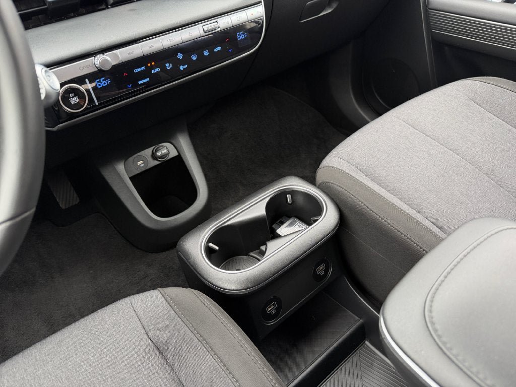 Used 2024 Hyundai Ioniq 5 SE AWD/4WD image 19