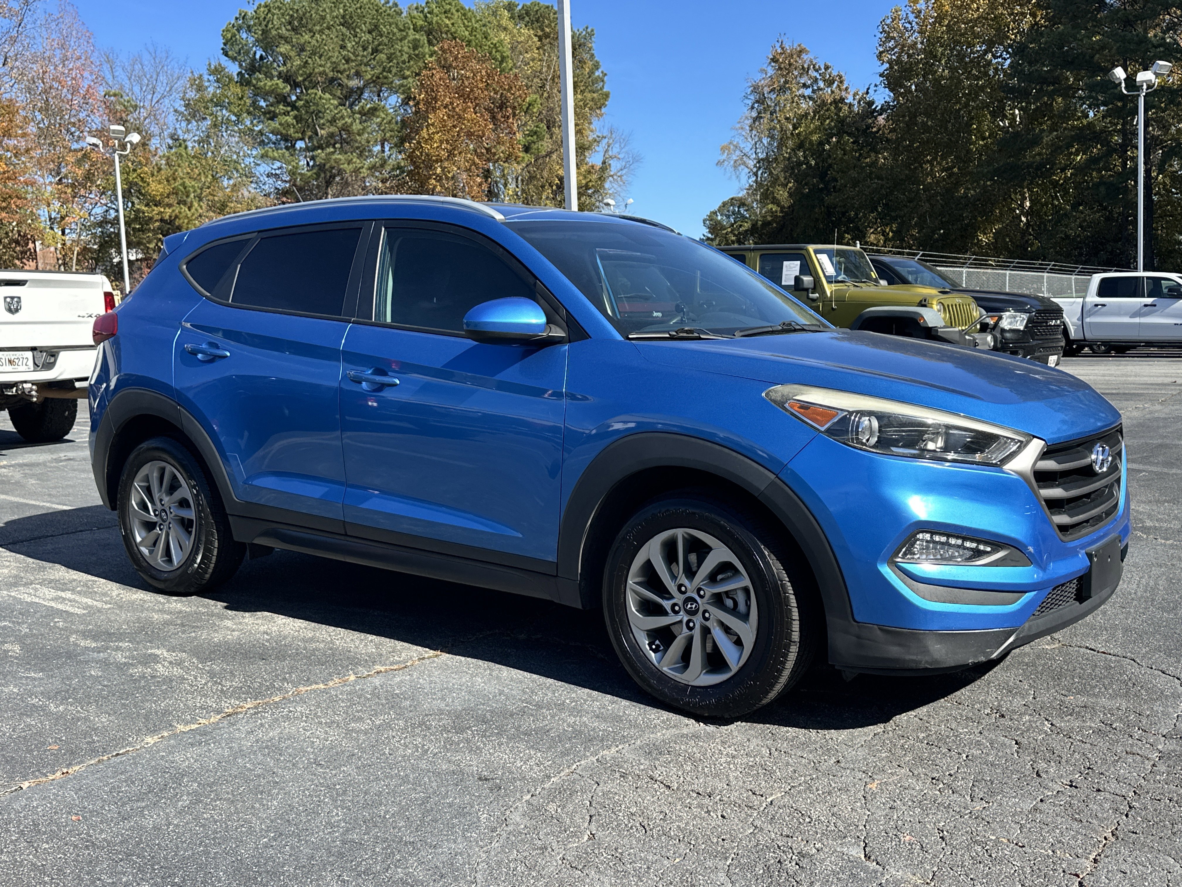 Used 2016 Hyundai Tucson SE w/ Option Group 02 image 2