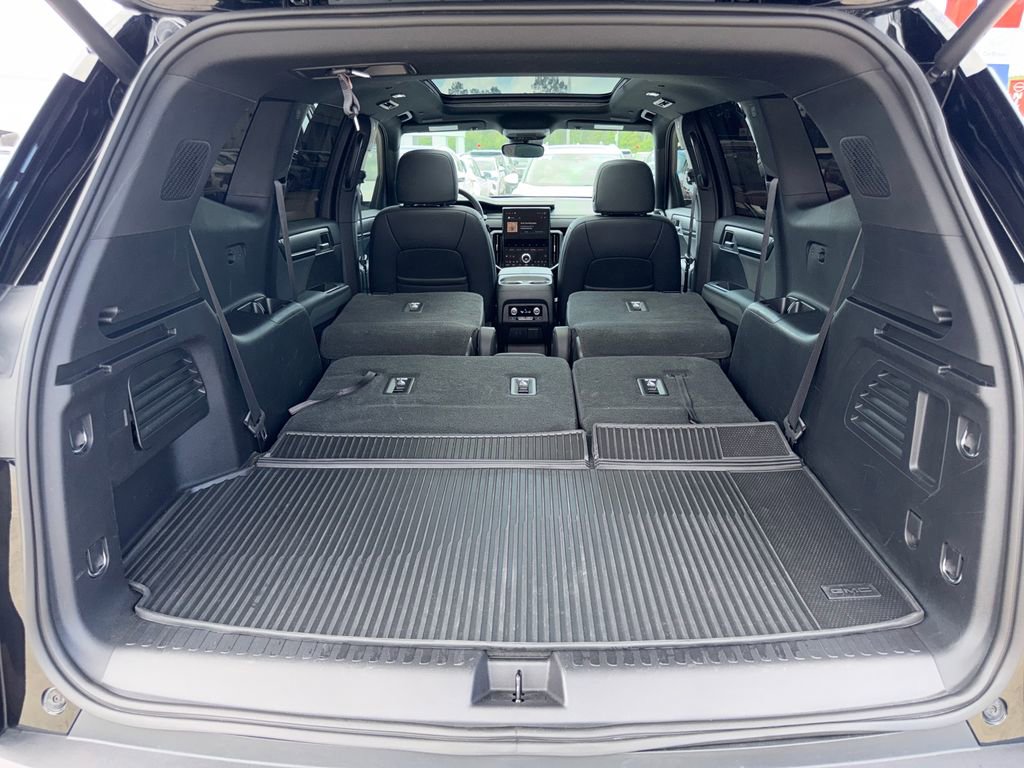 Certified 2024 GMC Acadia AT4 w/ Luxury Package AWD/4WD image 48