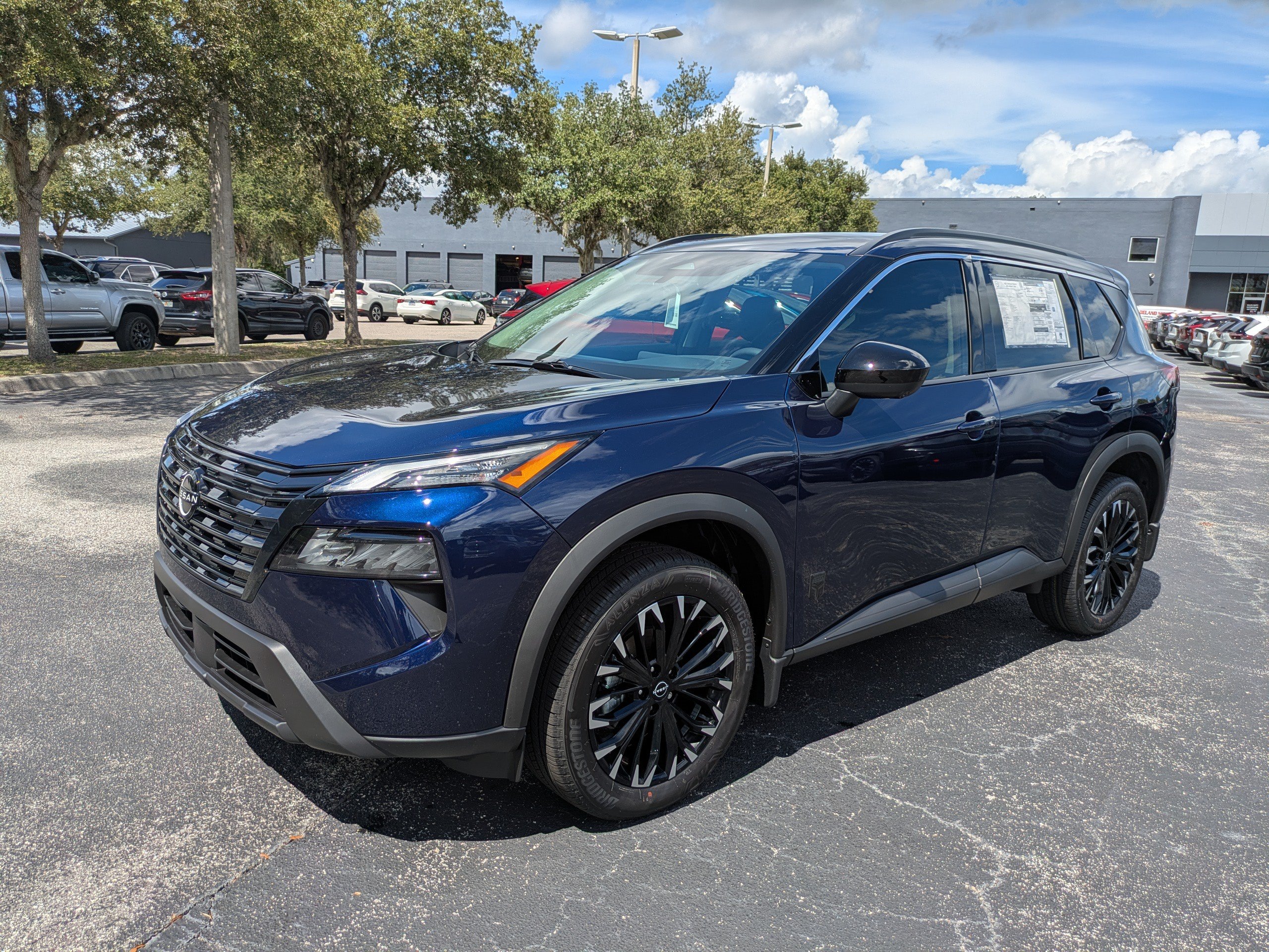 New 2026 Nissan Rogue Dark Armor FWD image 8