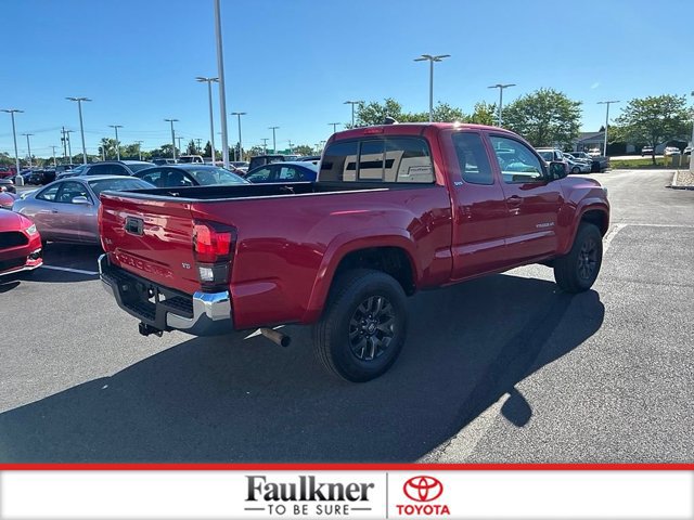 Certified 2023 Toyota Tacoma SR5 AWD/4WD image 10