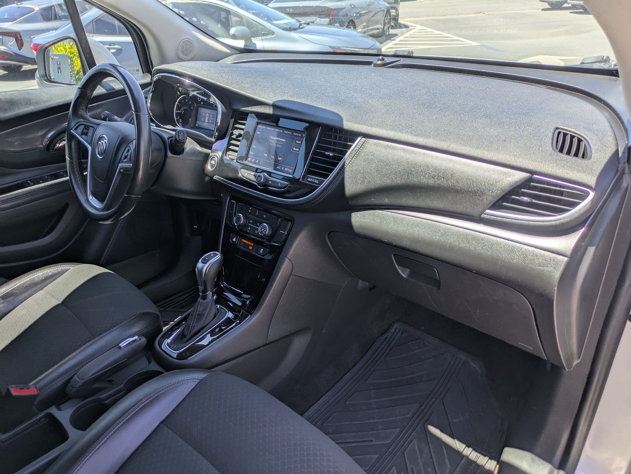 Used 2022 Buick Encore Preferred w/ Safety Package AWD/4WD image 31