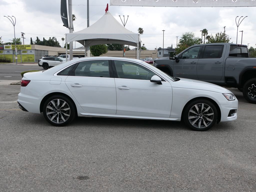Used 2023 Audi A4 2.0T Premium w/ Convenience Package image 3