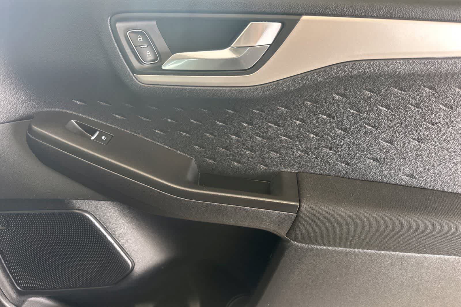 Used 2020 Ford Escape SE AWD/4WD image 19