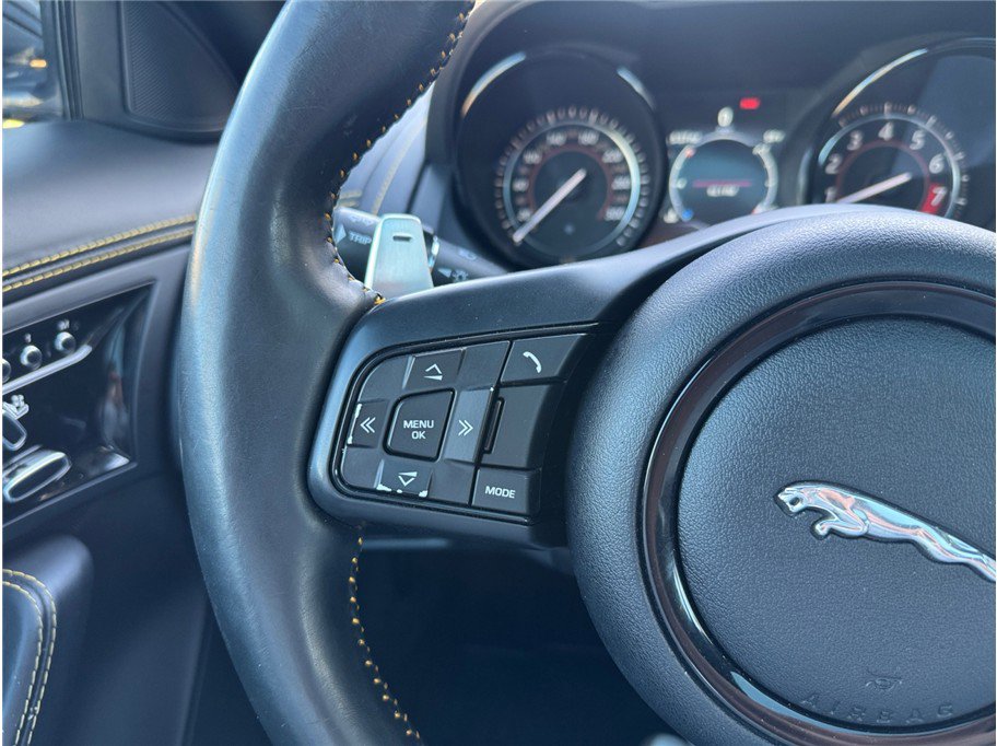 Used 2018 Jaguar F-TYPE 400 Sport image 28