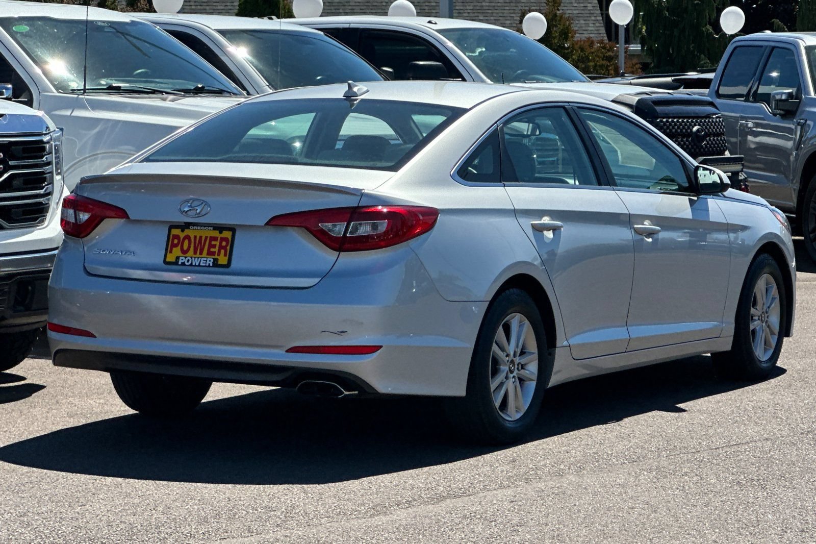Used 2015 Hyundai Sonata SE w/ Option Group 02 FWD image 4