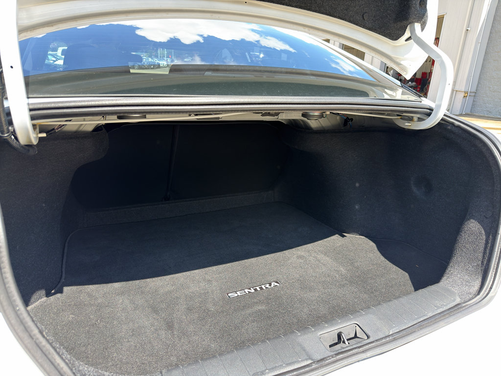 Certified 2022 Nissan Sentra SV w/ All-Weather Package FWD image 15