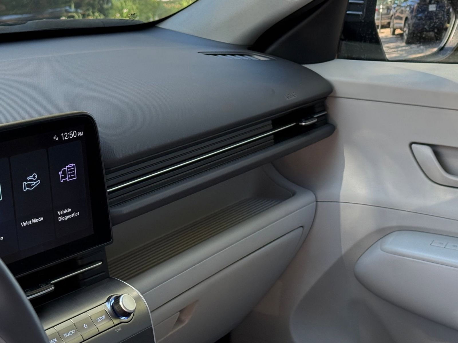 Used 2025 Hyundai Kona SEL image 29