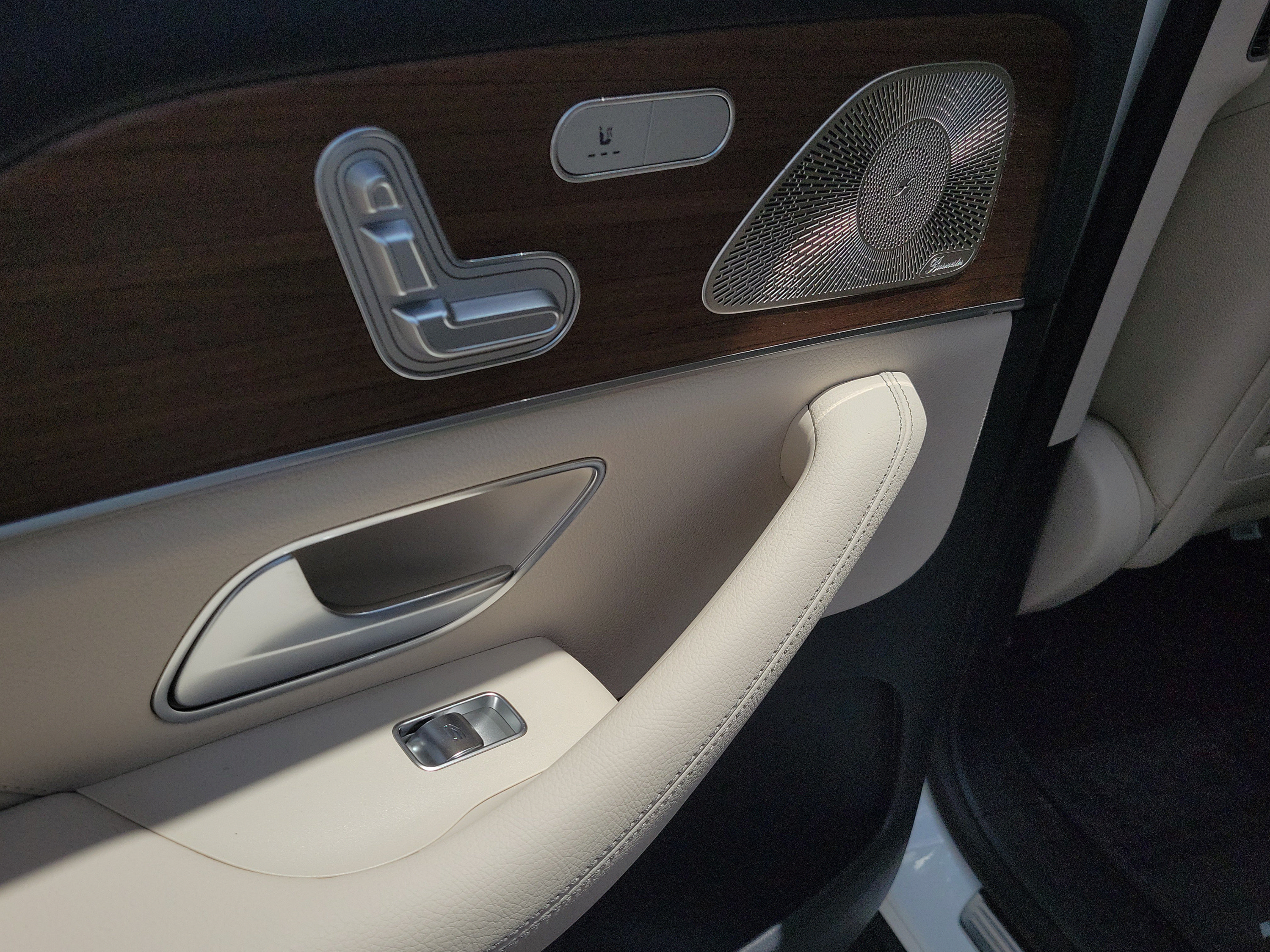 New 2026 Mercedes-Benz GLS 450 4MATIC image 7