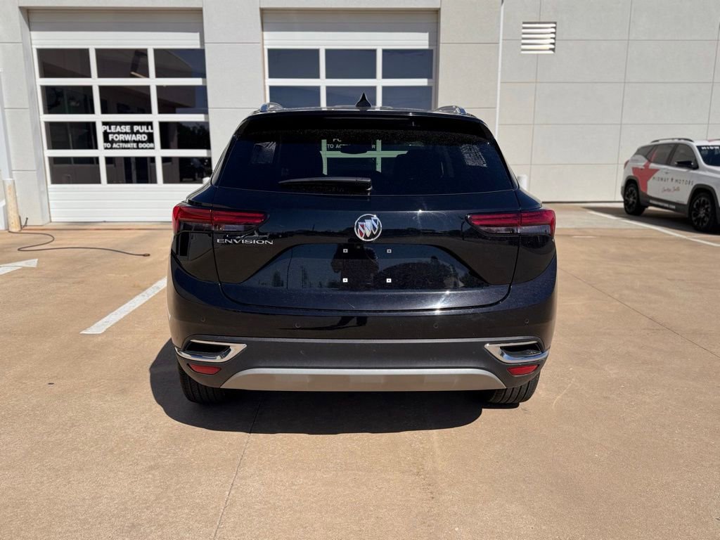 Used 2022 Buick Envision Essence w/ Safety Package image 4