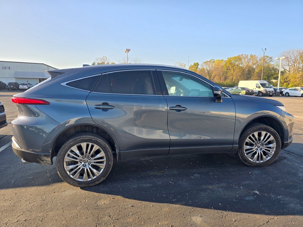 Used 2023 Toyota Venza Limited AWD/4WD image 9