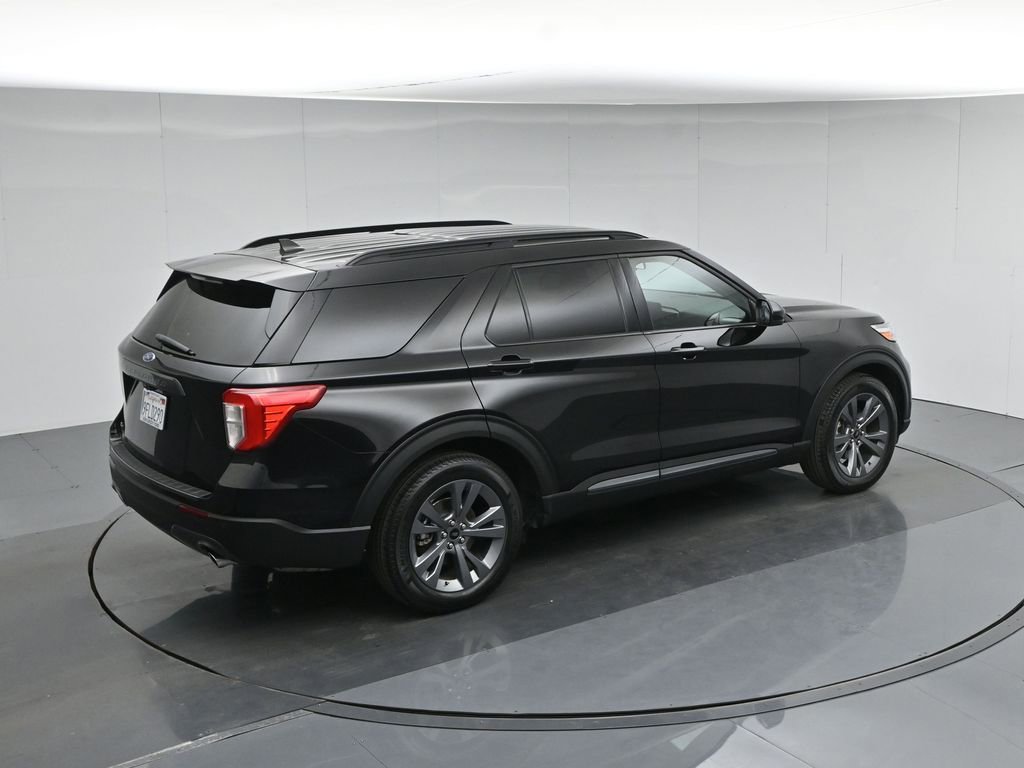 Used 2022 Ford Explorer XLT w/ Equipment Group 202A RWD image 43