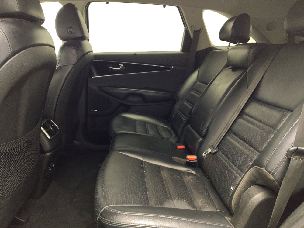 Used 2019 Kia Sorento EX w/ EX Touring Package AWD/4WD image 18