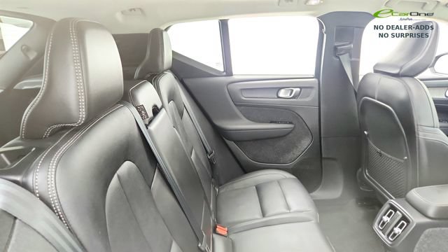 Used 2024 Volvo XC40 B5 Plus w/ Protection Package Premier AWD/4WD image 40