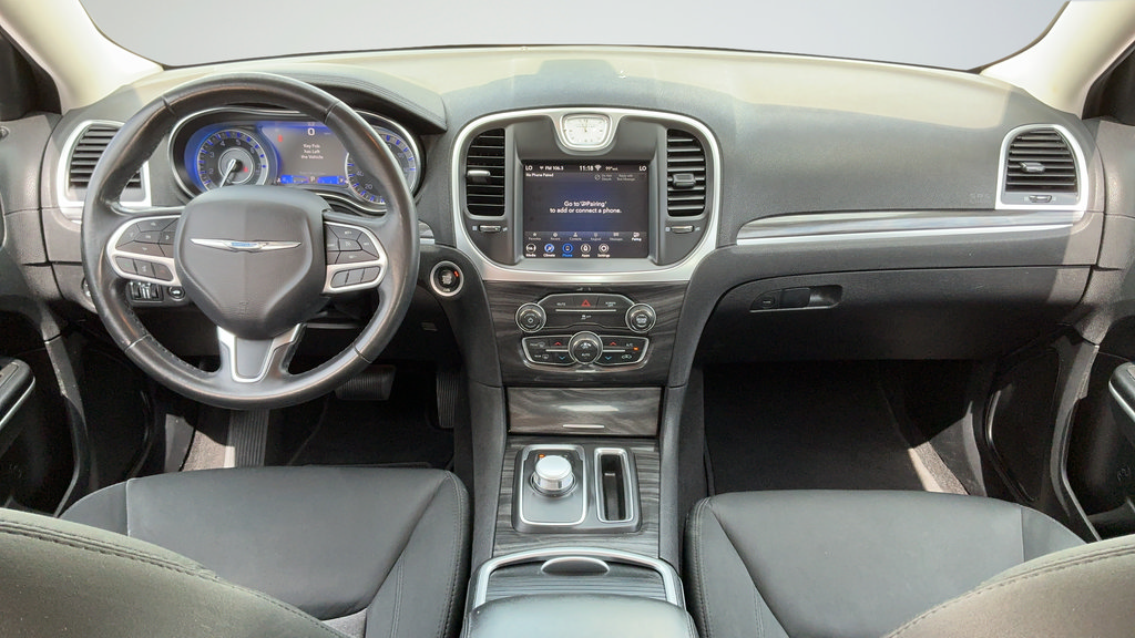 Used 2020 Chrysler 300 Touring w/ Sport Appearance Package RWD image 7