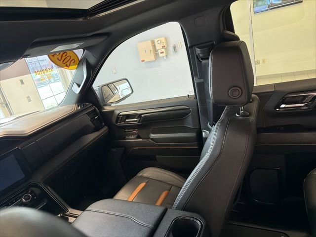 Used 2024 GMC Sierra 1500 AT4 w/ Technology Package image 39