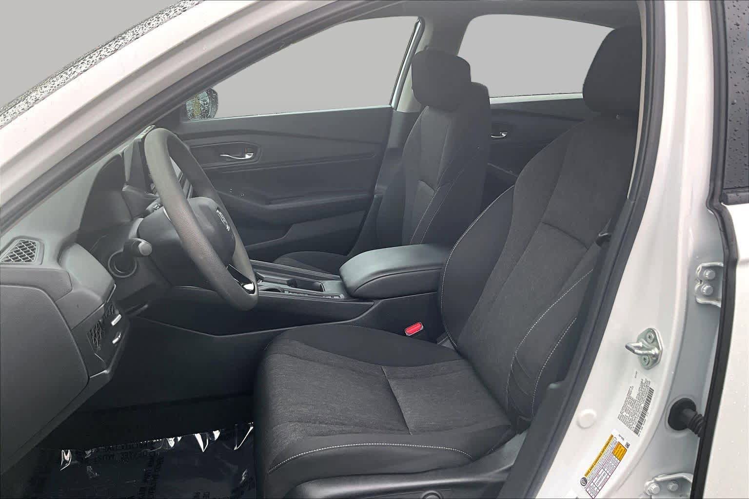 Used 2023 Honda Accord EX image 8