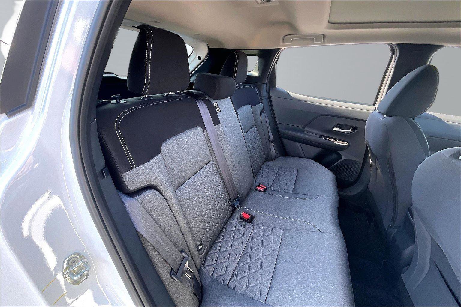 New 2026 Nissan Kicks SV w/ SV Premium Package FWD image 10
