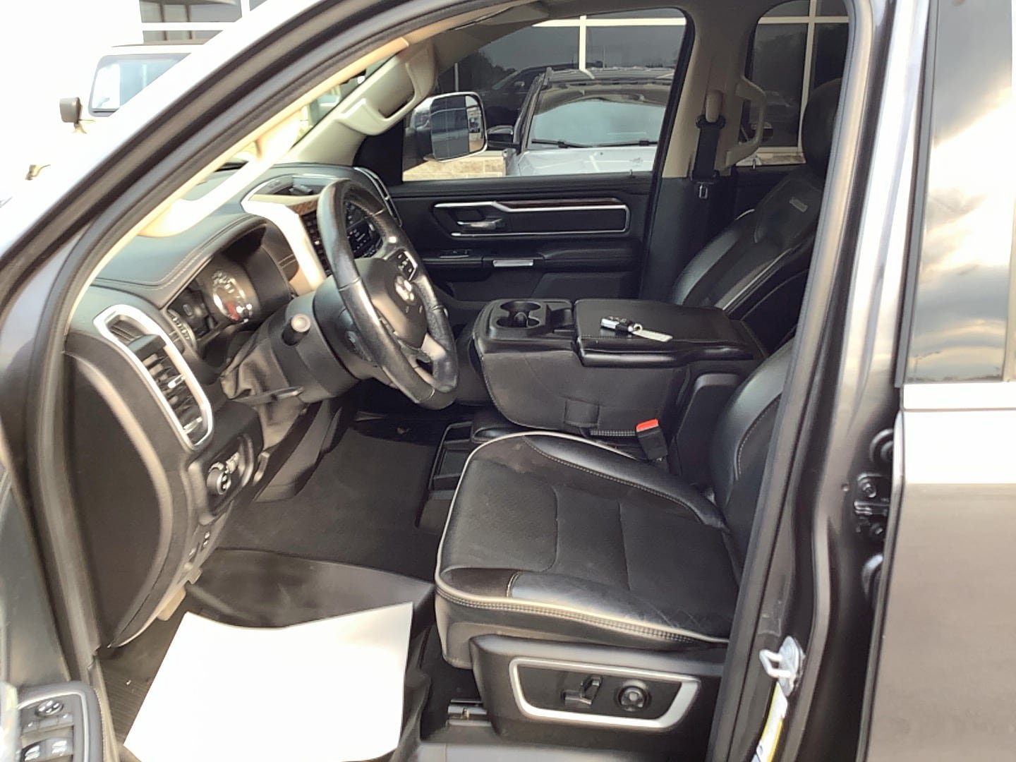 Certified 2019 RAM 1500 Laramie AWD/4WD image 8