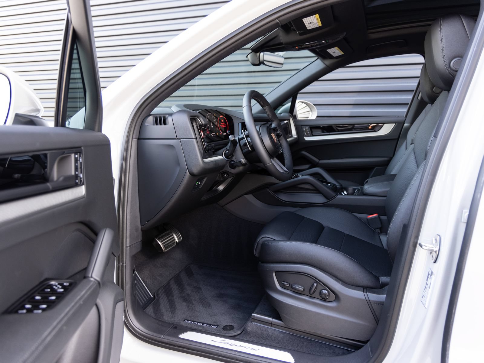 New 2026 Porsche Cayenne AWD/4WD image 22