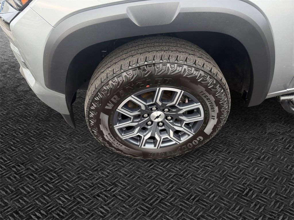 Certified 2024 Chevrolet Colorado Z71 w/ Z71 Convenience Package 2 image 11