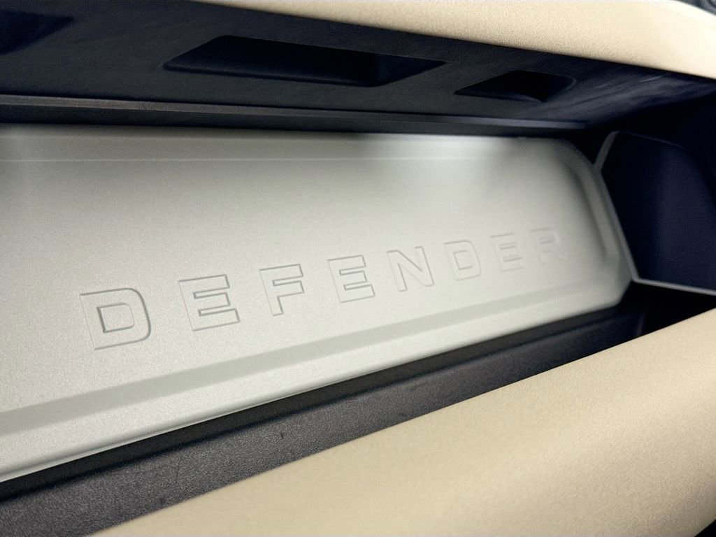Used 2020 Land Rover Defender 110 S AWD/4WD image 21
