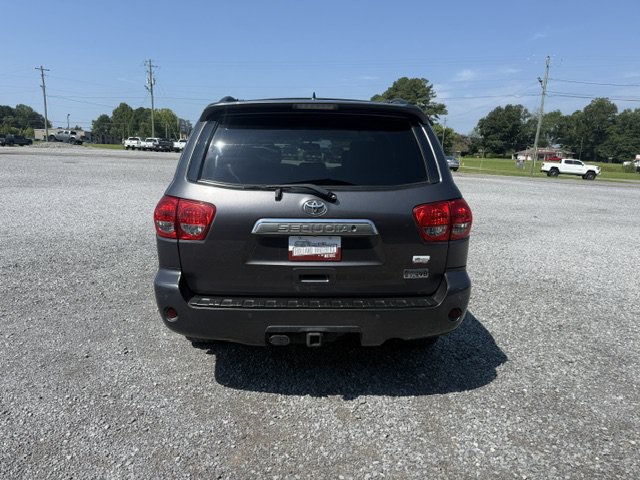 Used 2015 Toyota Sequoia Platinum RWD image 3