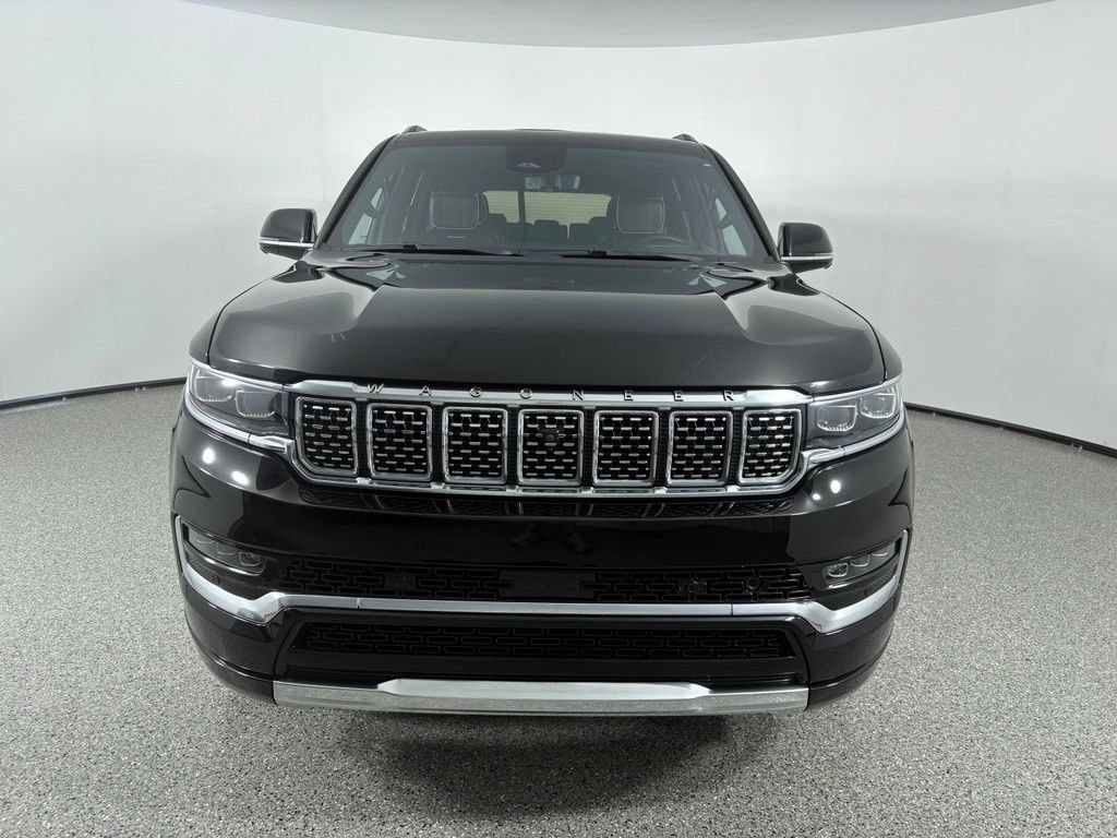 Used 2023 Jeep Grand Wagoneer Series III AWD/4WD image 10