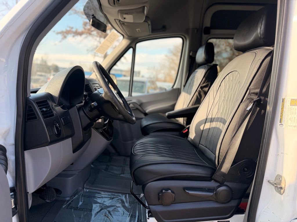 Used 2013 Mercedes-Benz Sprinter 2500 image 14