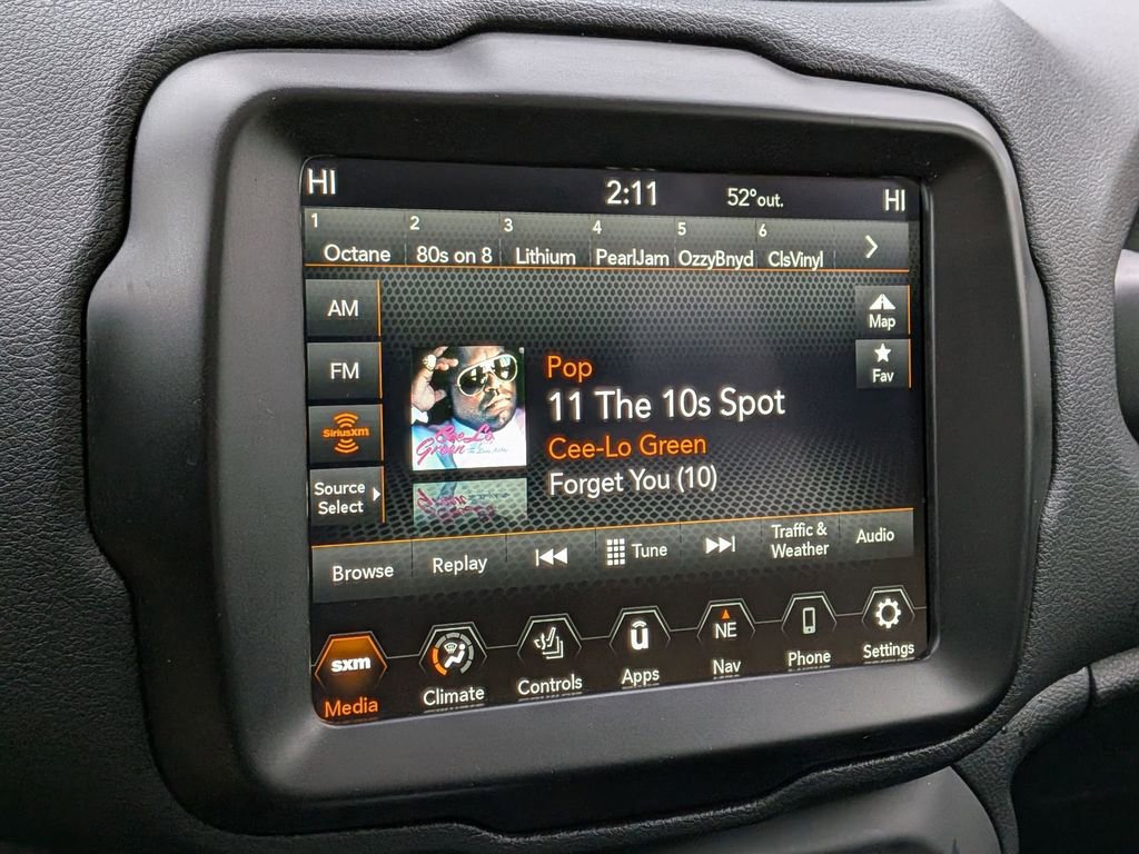 Used 2023 Jeep Renegade Latitude w/ Sun/Sound Group image 17