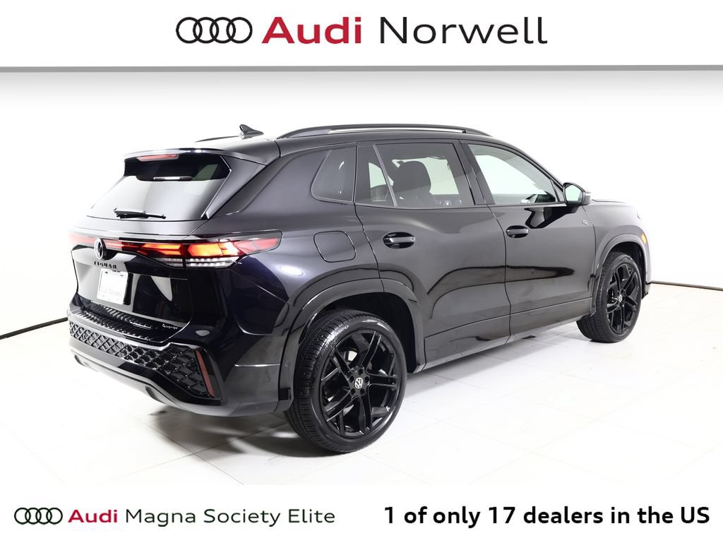 Used 2025 Volkswagen Tiguan SE R-Line AWD/4WD image 15