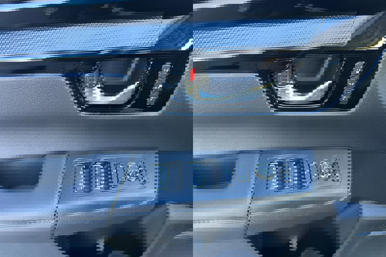 Used 2023 Honda CR-V EX-L image 8