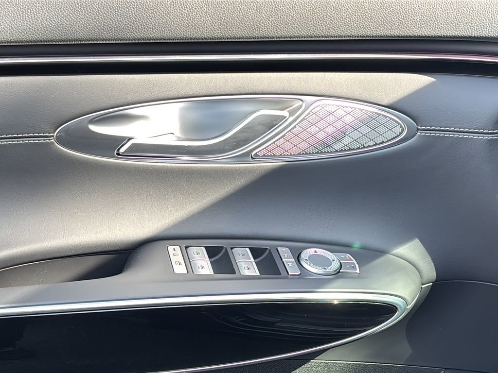 Certified 2026 Genesis GV70 2.5T image 12