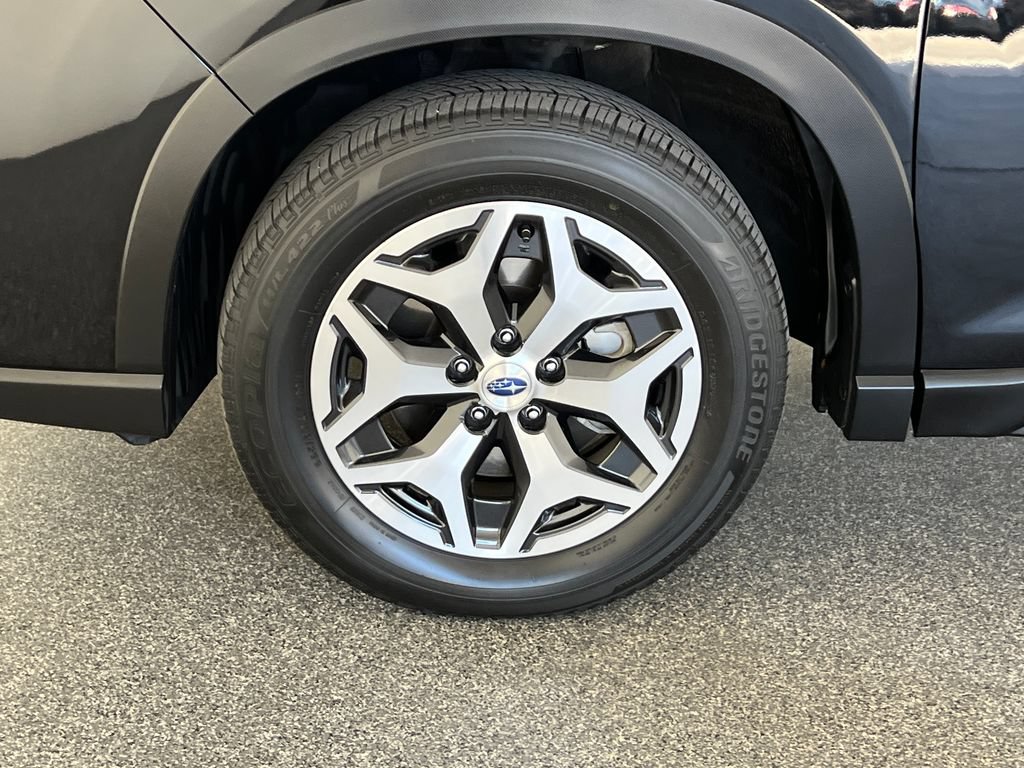 Used 2024 Subaru Forester Premium AWD/4WD image 28