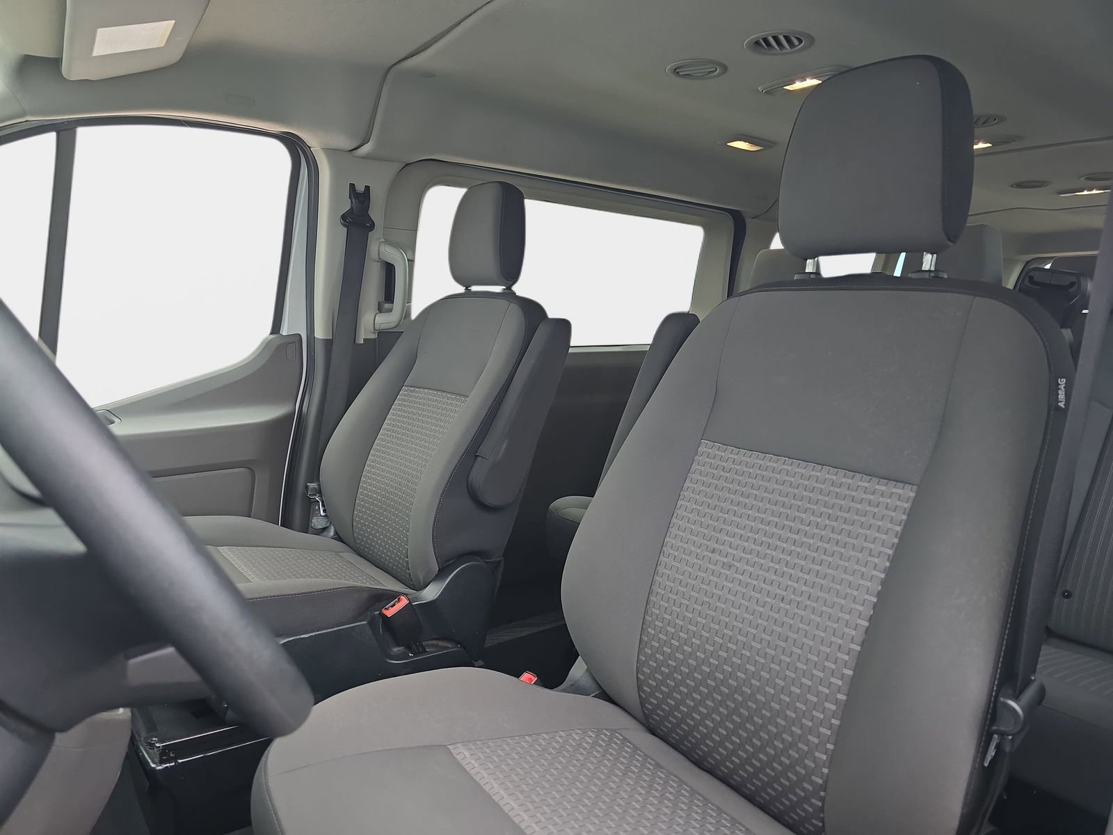 Used 2023 Ford Transit 350 XLT image 17