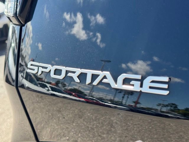 Certified 2023 Kia Sportage SX AWD/4WD image 11