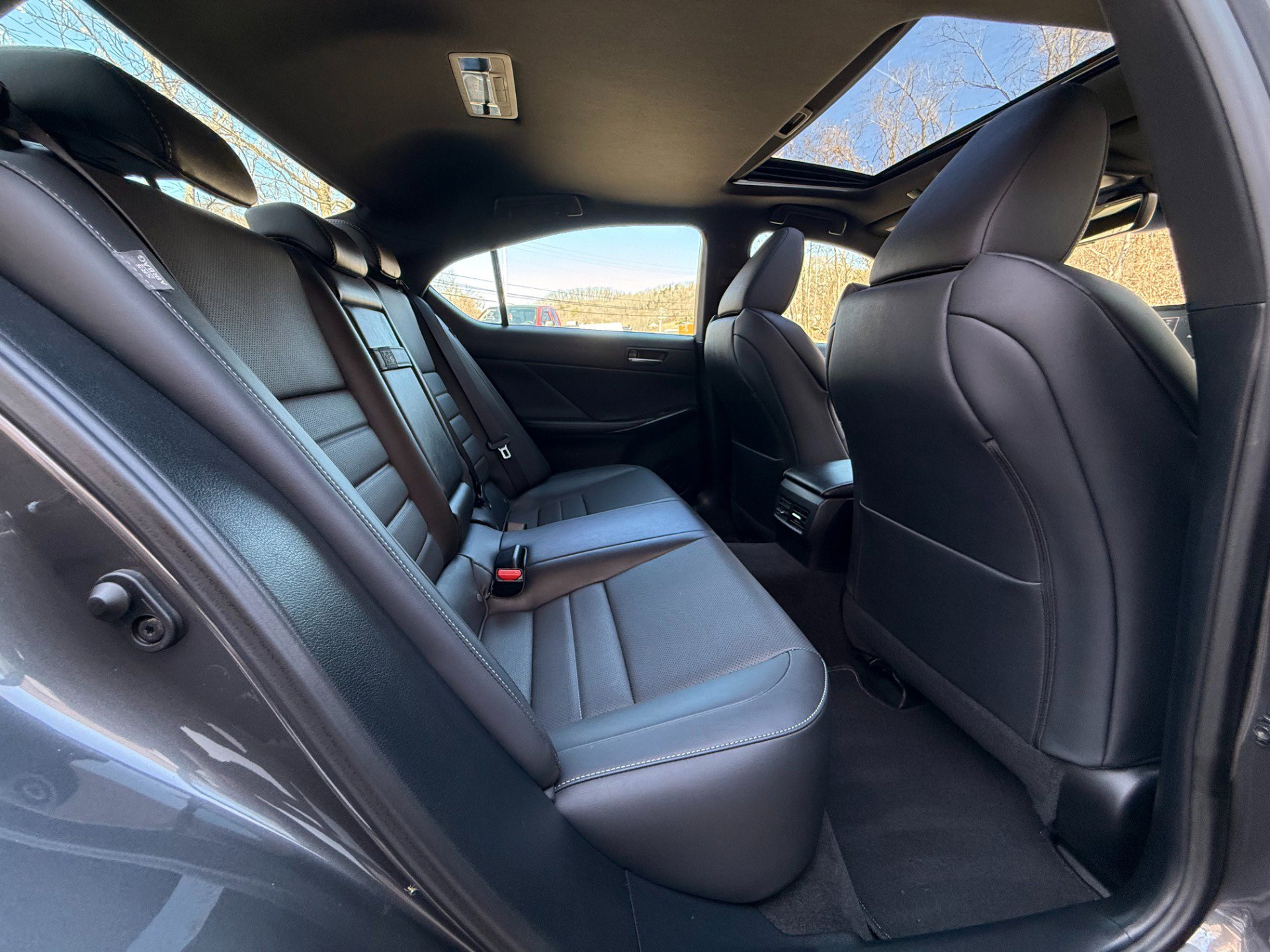 Used 2022 Lexus IS 350 F Sport image 23