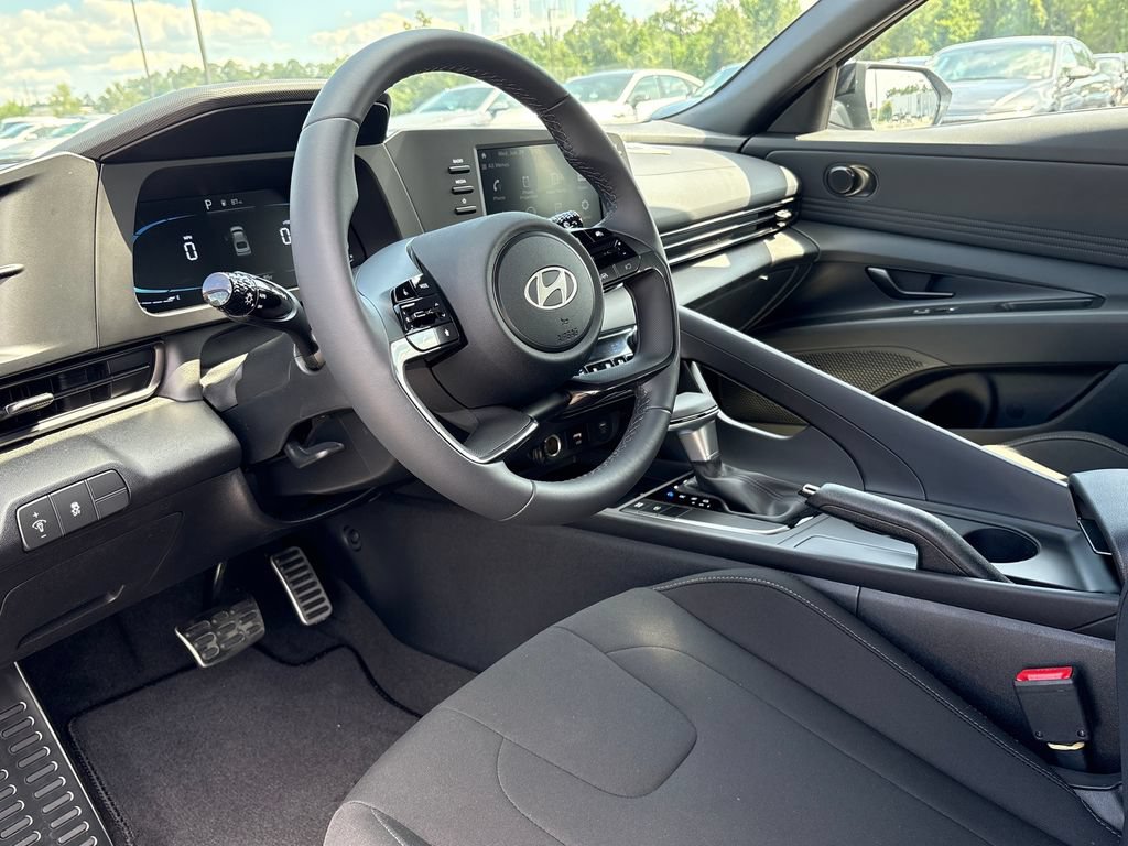 New 2026 Hyundai Elantra Sport FWD image 5