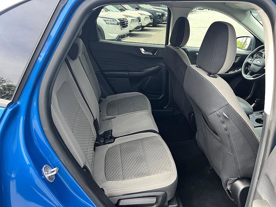 Used 2021 Ford Escape SE image 16