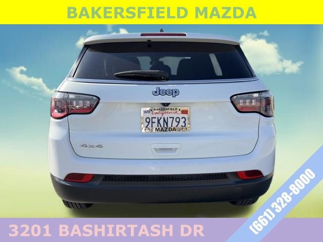 Used 2023 Jeep Compass Sport image 4